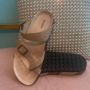 NWOT Sonoma leather sandals